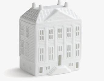 Bild av ljuslykta som liknar europeisk arkitektur