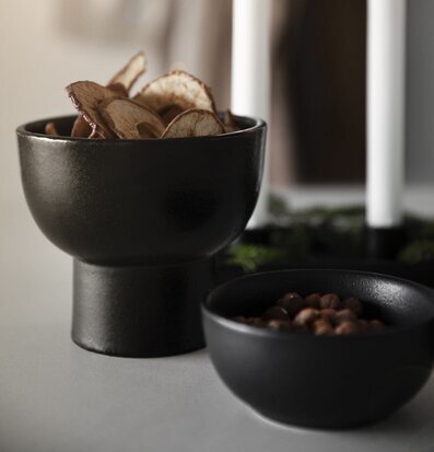 Skål Stengods Svart från Ernst med ljus och rustik känsla