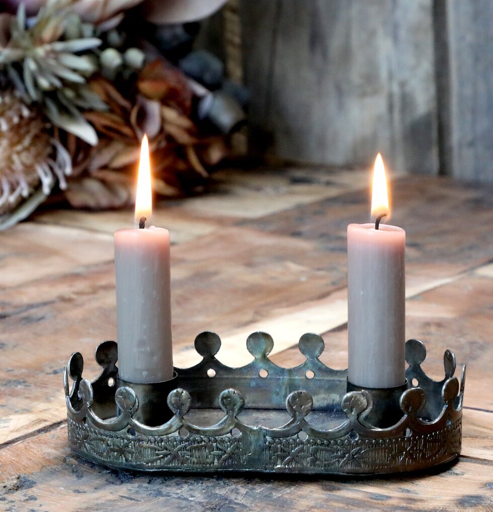 Ljusstake Kronkant Antik Mässing från Chic Antique