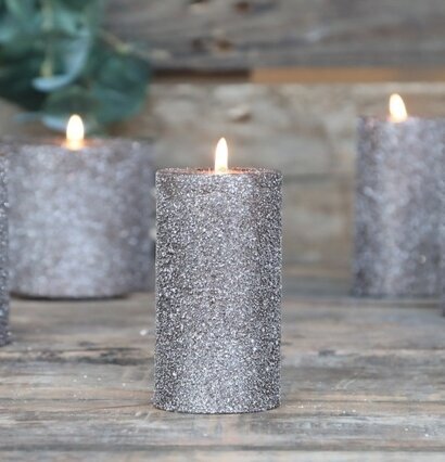 Rustik Blockljus Glitter Mocca från Chic Antique på träbord