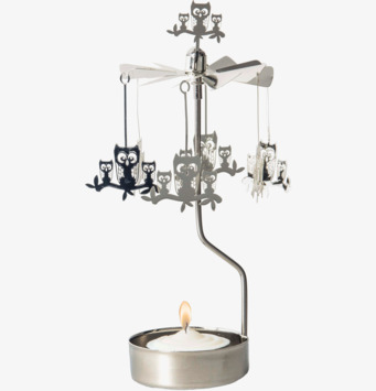 Bild av stilrent änglaspel med ugglor i silverfärg