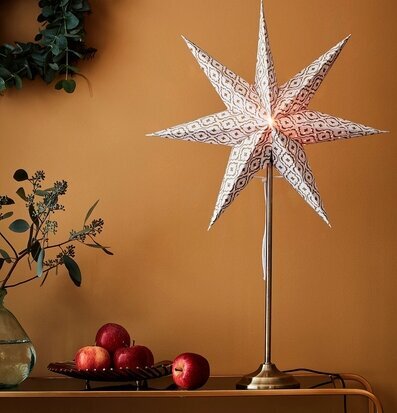 Bordsstjärna Baroque Vit/Antik från Markslöjd på bord