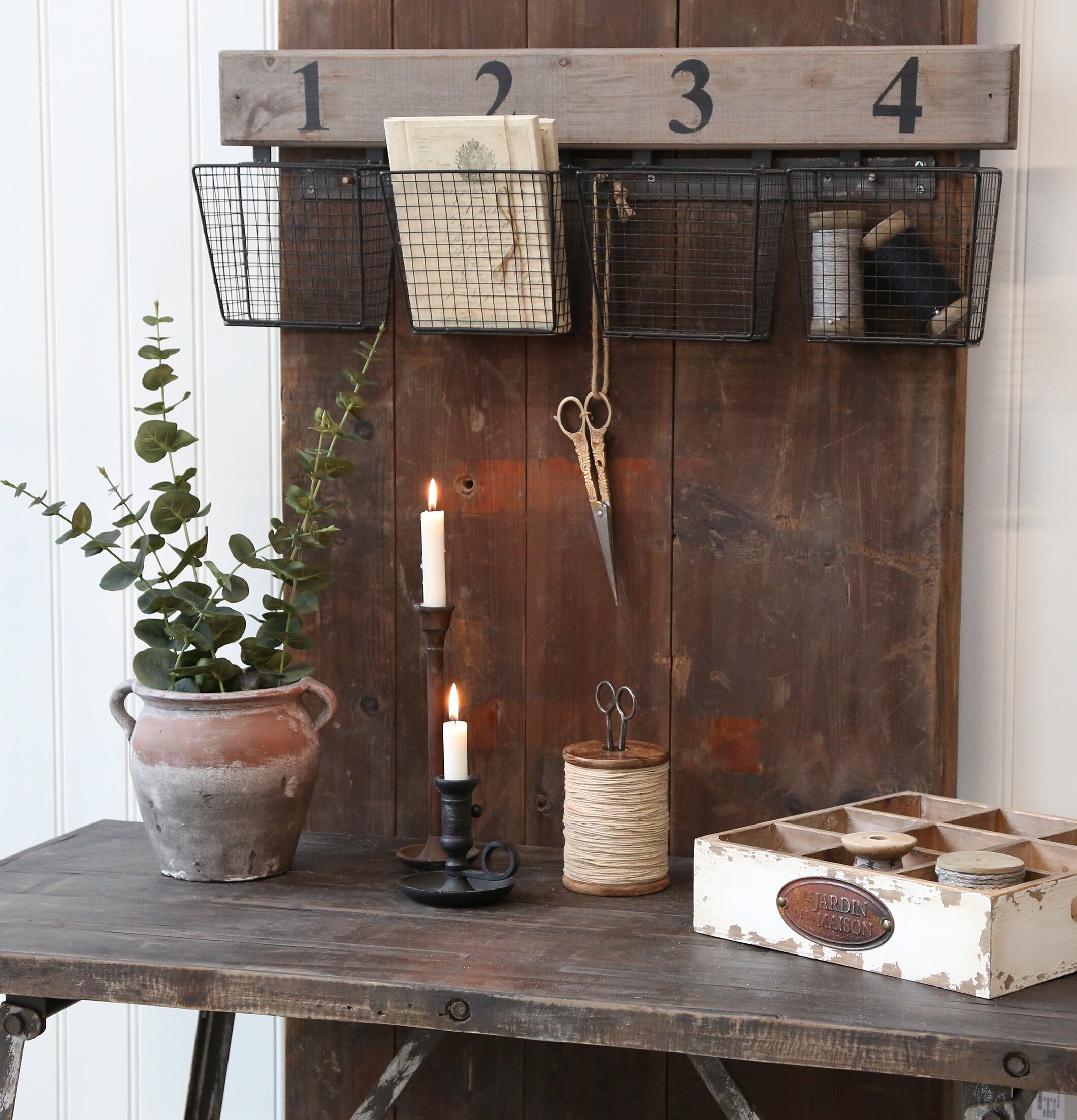 Förvaringsställ 1-4 från Chic Antique med rustik design