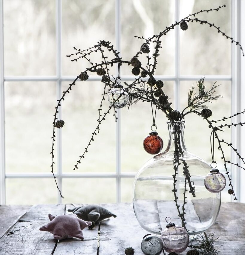 Julkula Pebbled Glass Rosa från IB Laursen i glasvas