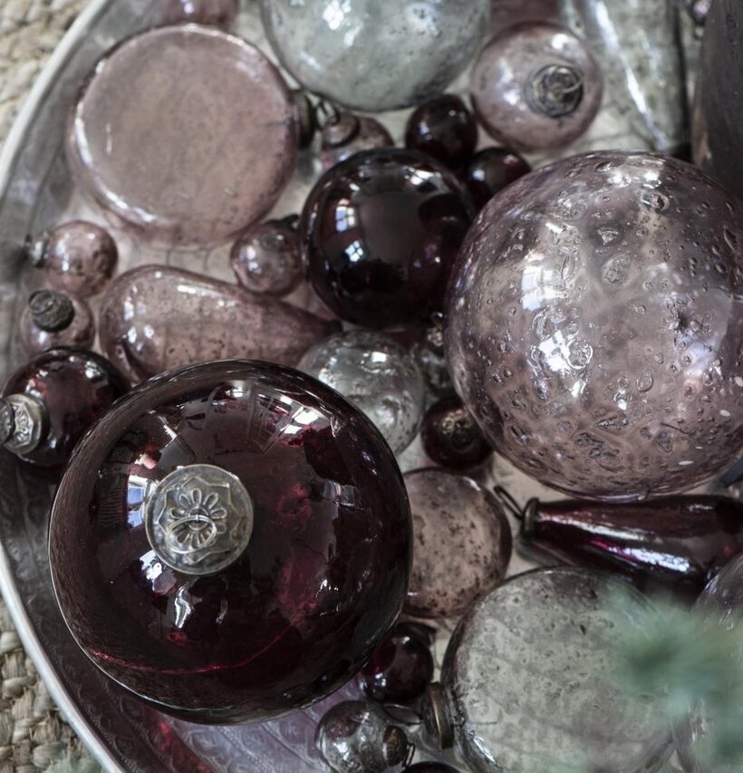 Julkula Pebbled Glass Rhododendron från IB Laursen i fokus