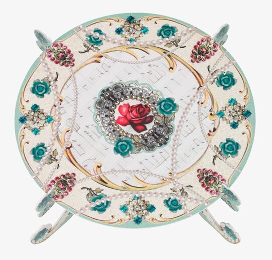 Tårtfat Pastries & Pearls från Talking Tables med detaljer