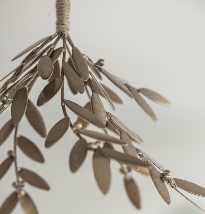 Mistel Guld från IB Laursen med guldfärgade blad och bär