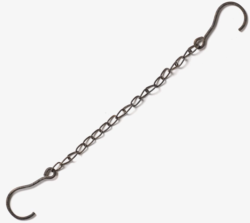 Kedja Antiksvart från I AM Interior på vit bakgrund