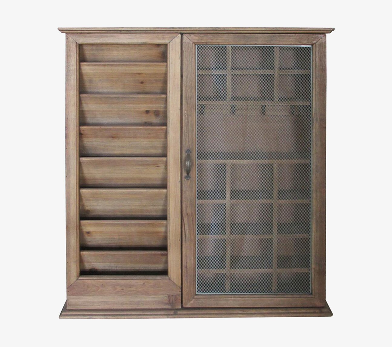 Franskt Postskåp från Chic Antique med vintage design