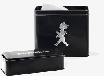 Bild av stilren och funktionell plåtburk för köket