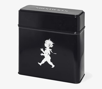 Bild av stilren plåtburk för kaffefilter i köket