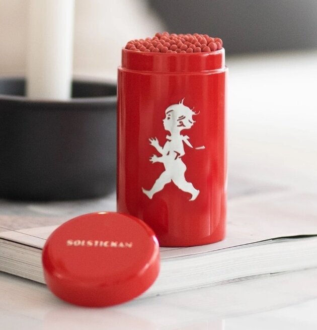 Tändsticksrör Röd från Solstickan med ikonisk design