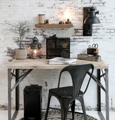 Vägglampa Factory Antik Svart från Chic Antique