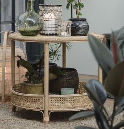 Sidobord Rotting från IB Laursen med dekorativa föremål