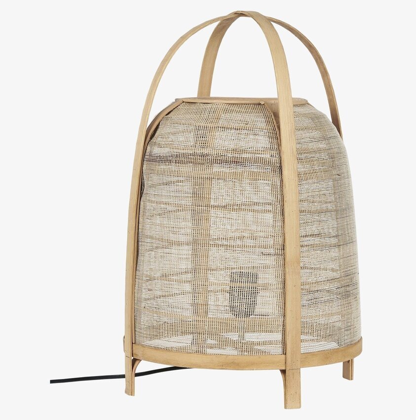 Golvlampa Hessian från IB Laursen med vävda fiber och trä
