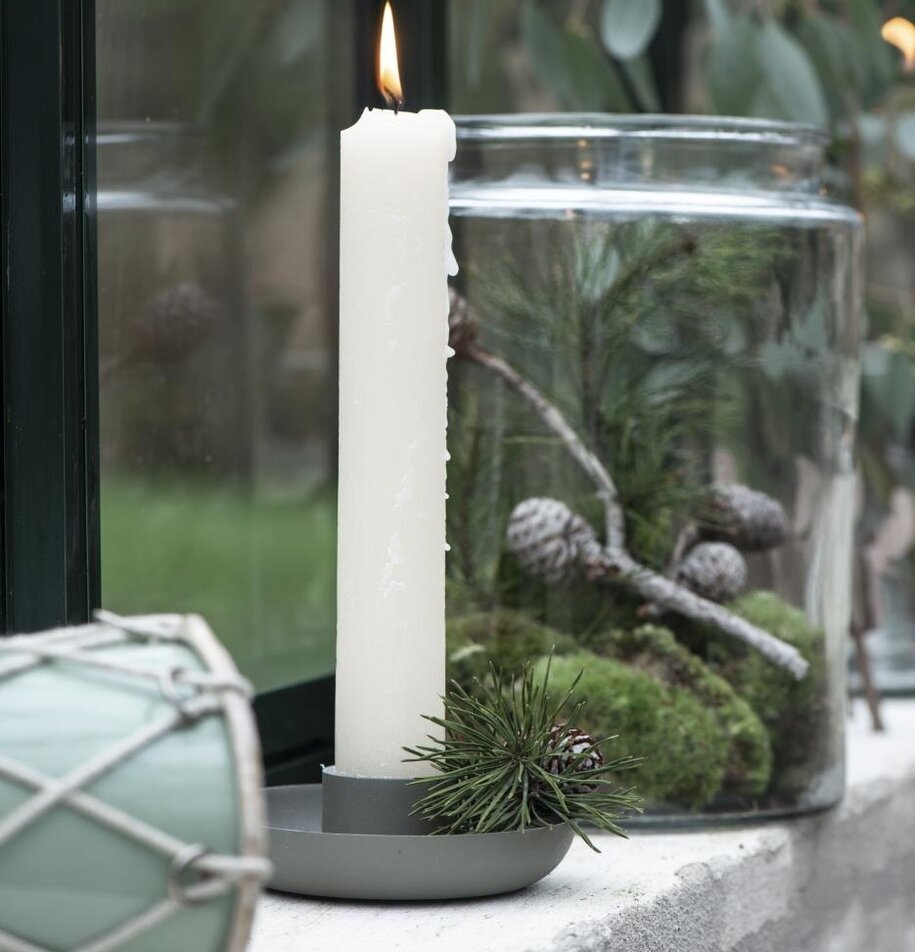 Rustikljus Cream Ø 3,8 cm från IB Laursen i grå ljushållare