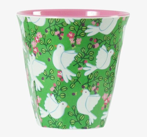 Mugg Grön Med Duvor från Rice med gröna och rosa detaljer