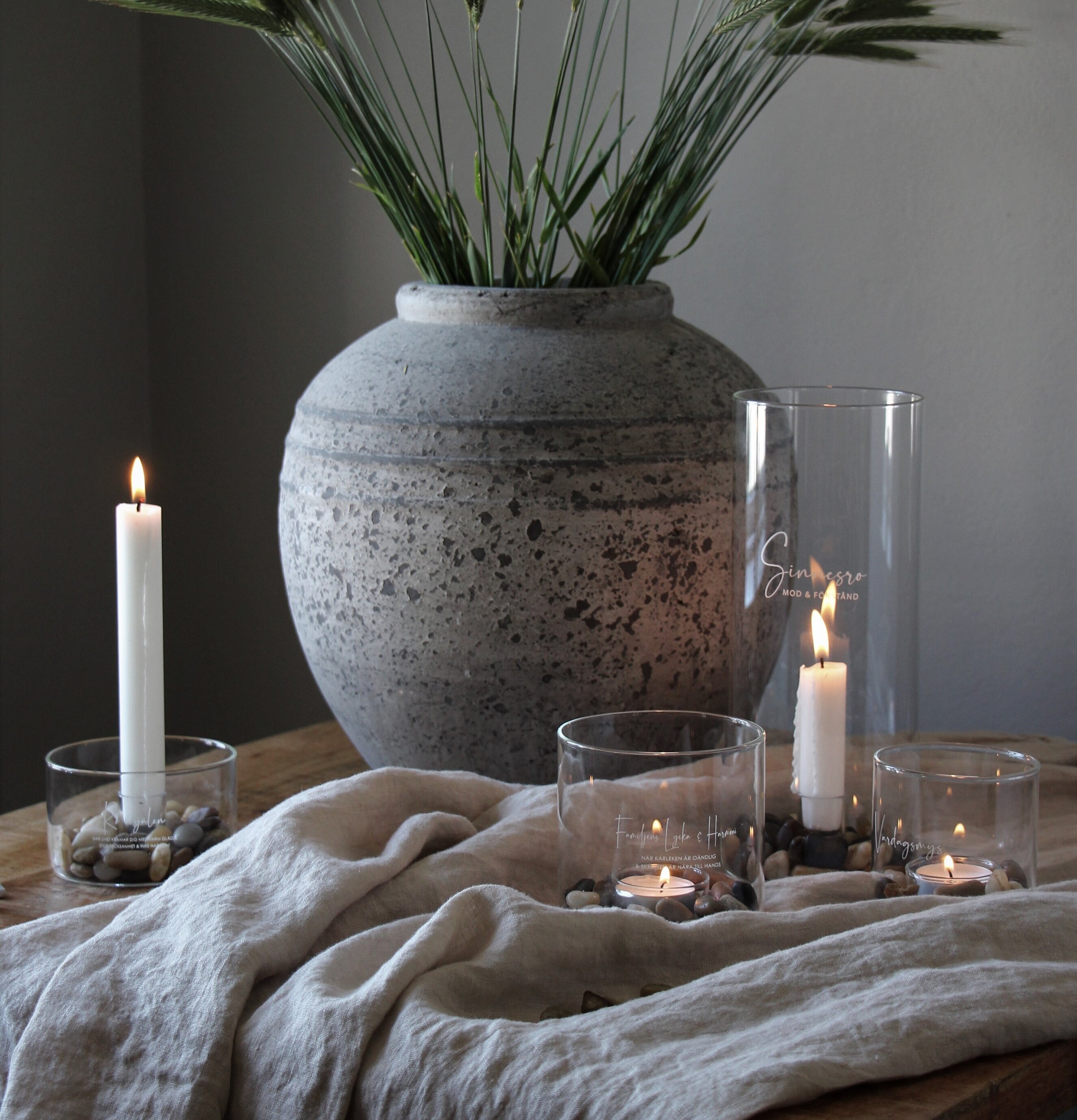 Ljuslykta Familjens Lycka Klarglas från Majas Cottage på bord