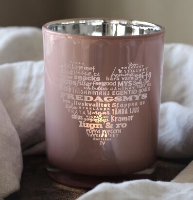 Bild av rosa ljuslykta för mysig och varm atmosfär