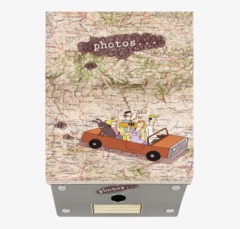 Förvaringsbox Foto från Derriére la porte med färgglad bil