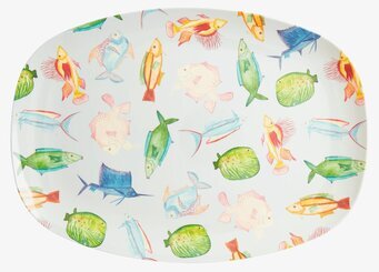 Tallrik Fish Print från Rice med färgglada fiskar och vit bas