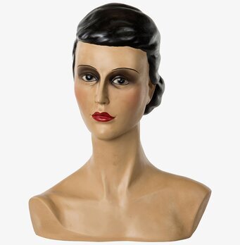 Byst Edith Poly från A Lot Decoration med detaljerad design