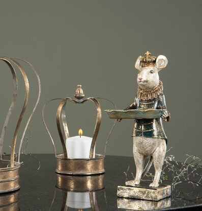 Mus Kung Med Fat från A Lot Decoration i kunglig miljö