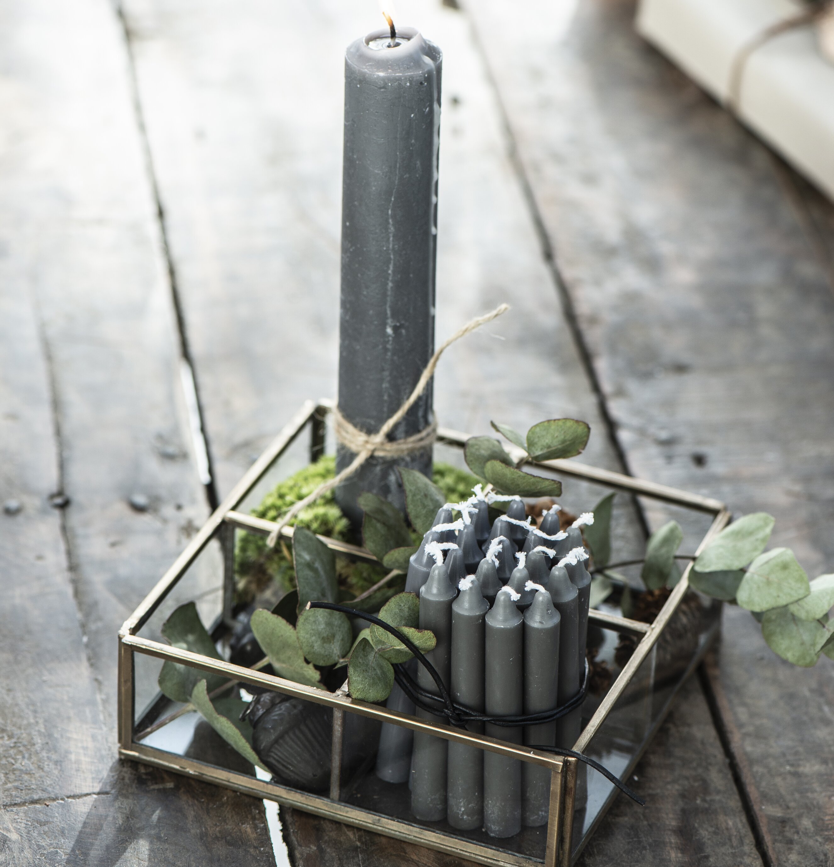 Rustikljus Mörkgrå Ø 3,8 cm från IB Laursen i glashållare
