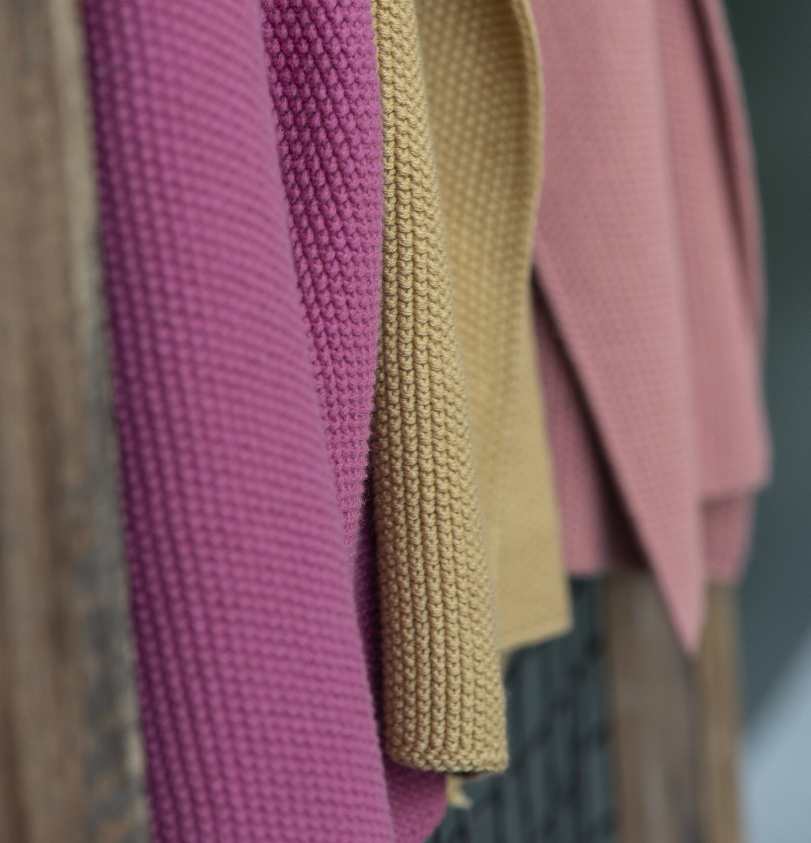 Handduk Mynte Mustard från IB Laursen i senapsgul nyans