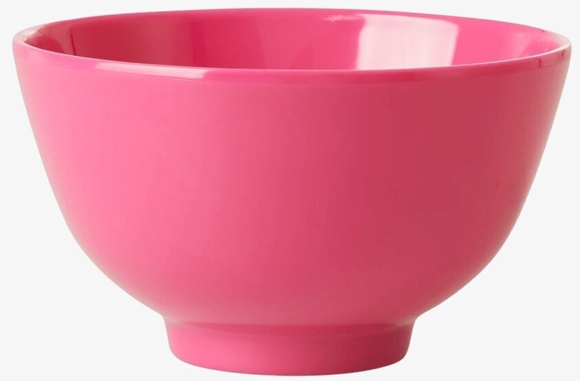 Liten Skål Melamin Cerise från Rice på vit bakgrund