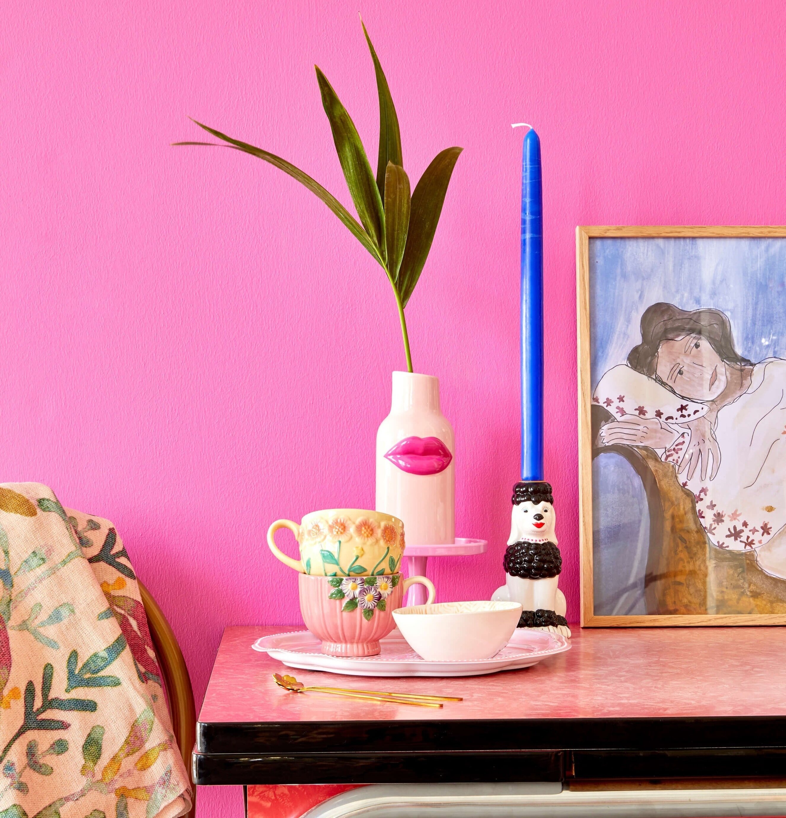 Ljusstake Pudel Vit/Svart från Rice i färgstark inredning