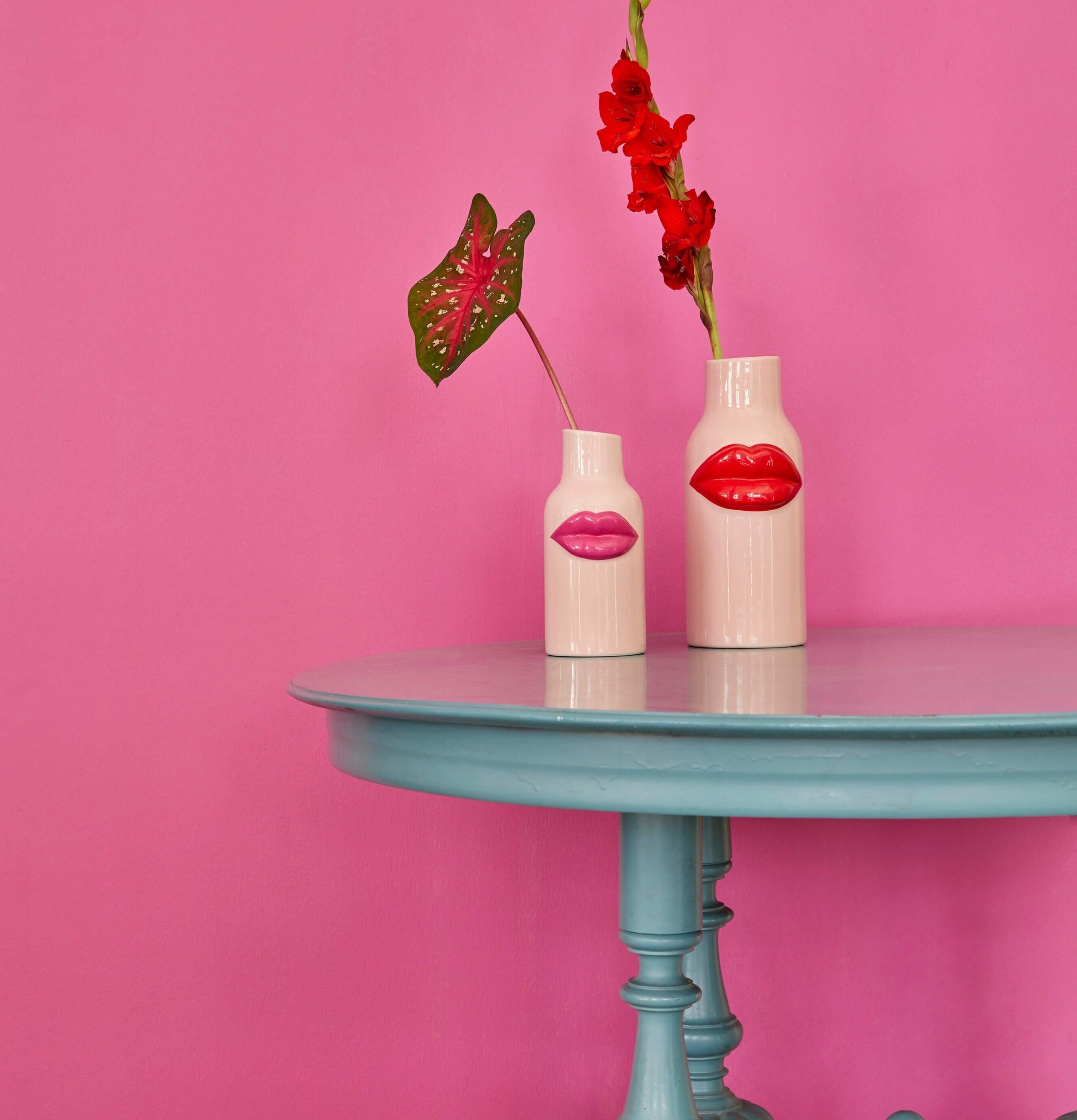 Keramikvas Red Lips från Rice med unikt läppmotiv i färg