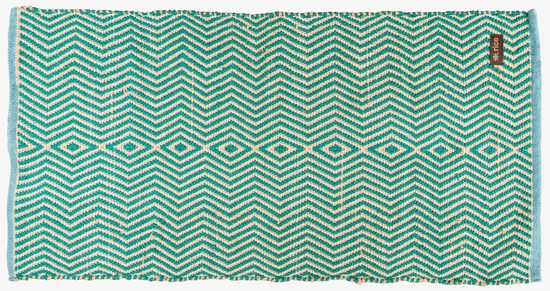 Dörrmatta Green & Creme Print från Rice med chevronmönster