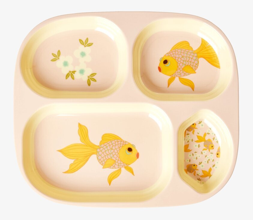 Barntallrik 4-Fack Goldfish Print från Rice på ljus yta
