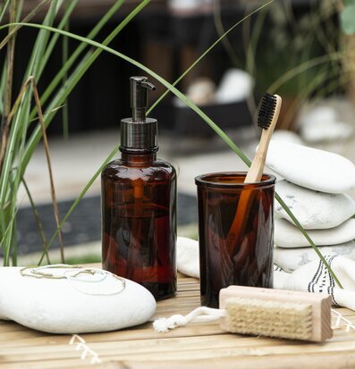 Tandborstglas Mocca från IB Laursen i brunfärgat glas