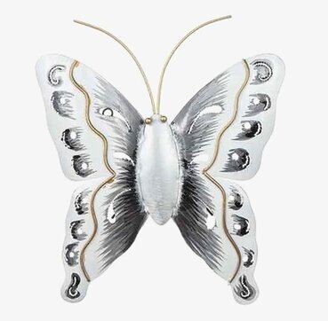 Fjäril i Hamrad Plåt Vit från Different Design väggdekoration