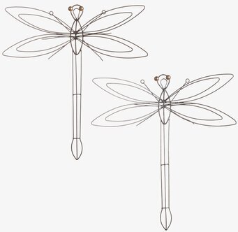 Trollslända Vägg Smide från Different Design på ljus vägg