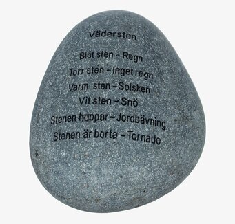 Stor Vädersten från Different Design med humoristisk text