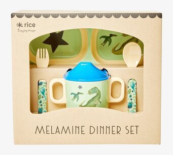 Giftbox Matservis Dino Print från Rice i färgglad förpackning