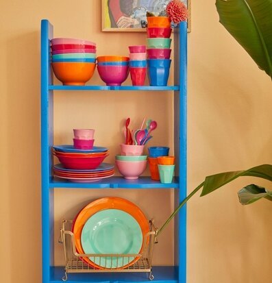 Assietter 6-Pack - Choose Happy från Rice på blå hylla