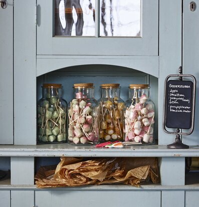 Roterbar Griffeltavla på Fot Antik Grå från Strömshaga