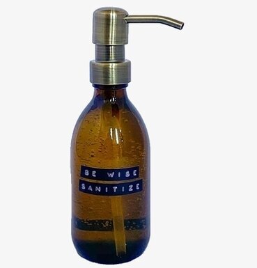 Handsprit BE WISE SANITIZE 250 ml från BOXinBAG i brun flaska
