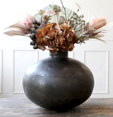 Vas Chic Antique Unika från Chic Antique på rustikt träbord