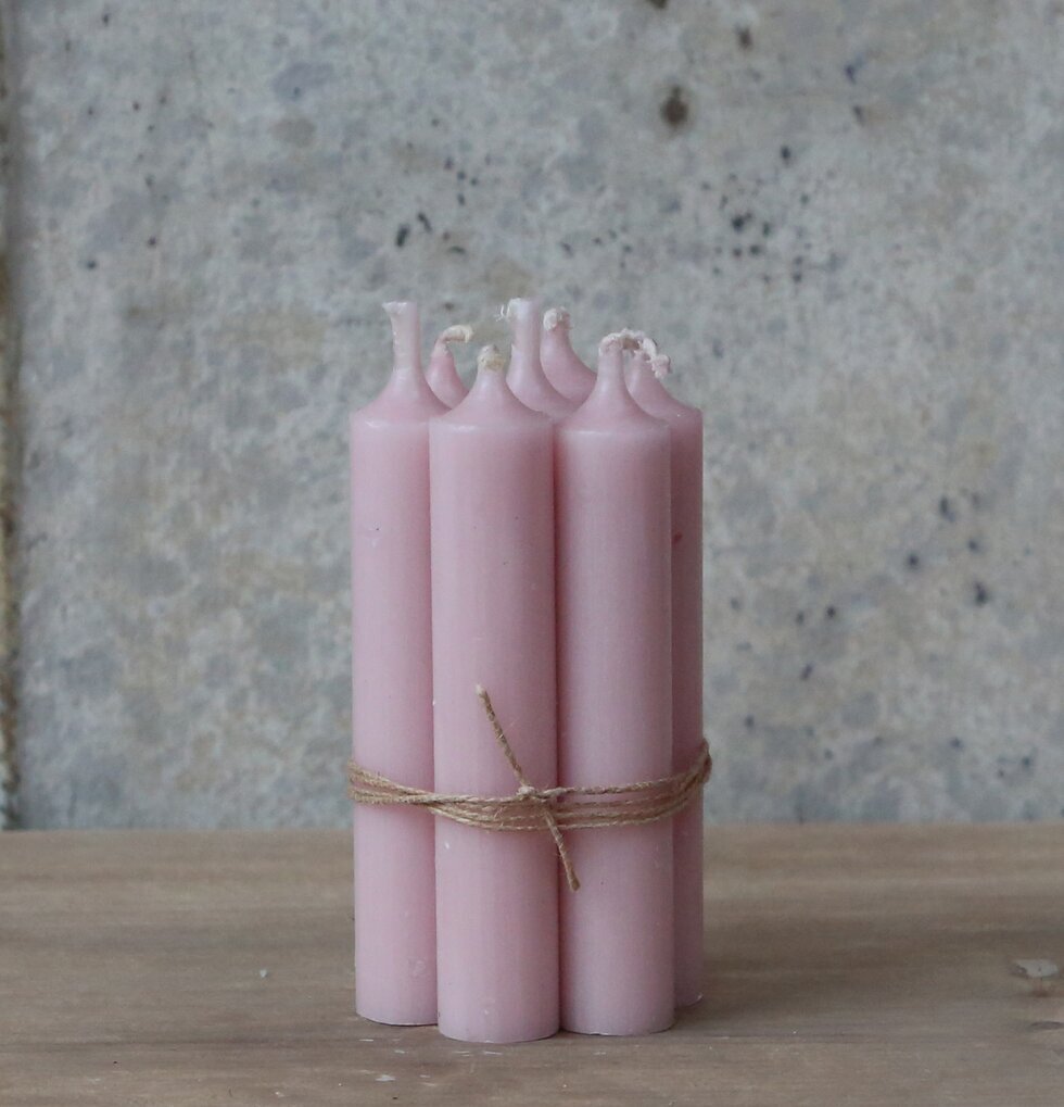 Stearinljus Kort Powder från Chic Antique, pastellrosa ljus