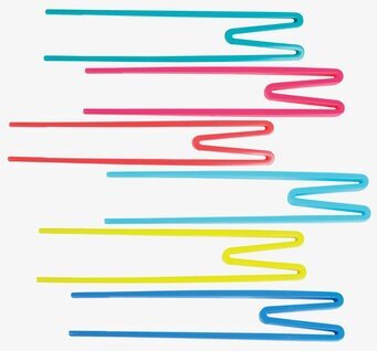 Ätpinnar Barn från Rice i färgglad plast på vit bakgrund