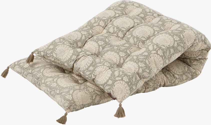 Madrass Shimla Sand 155 cm från Bungalow med tofsar