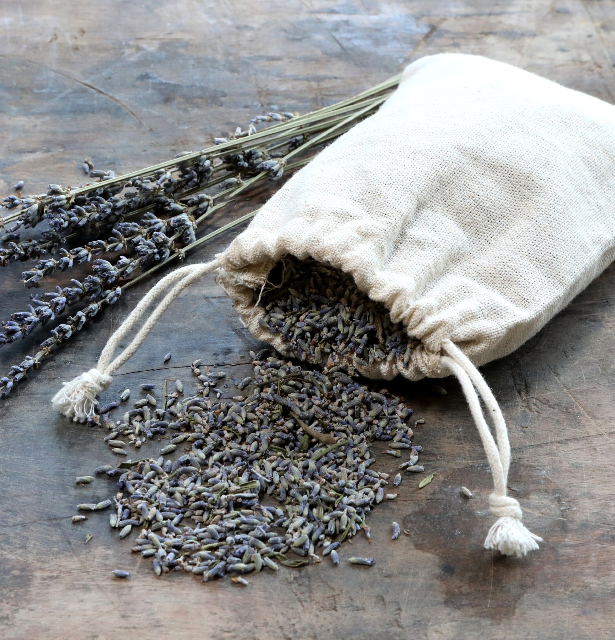 Potpurri Lavendel 50 g från Chic Antique i linnepåse