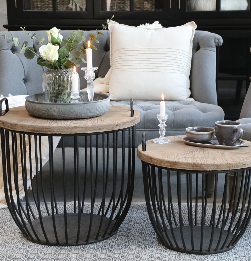 Soffbord Antiksvart Stor från Chic Antique i rustik miljö