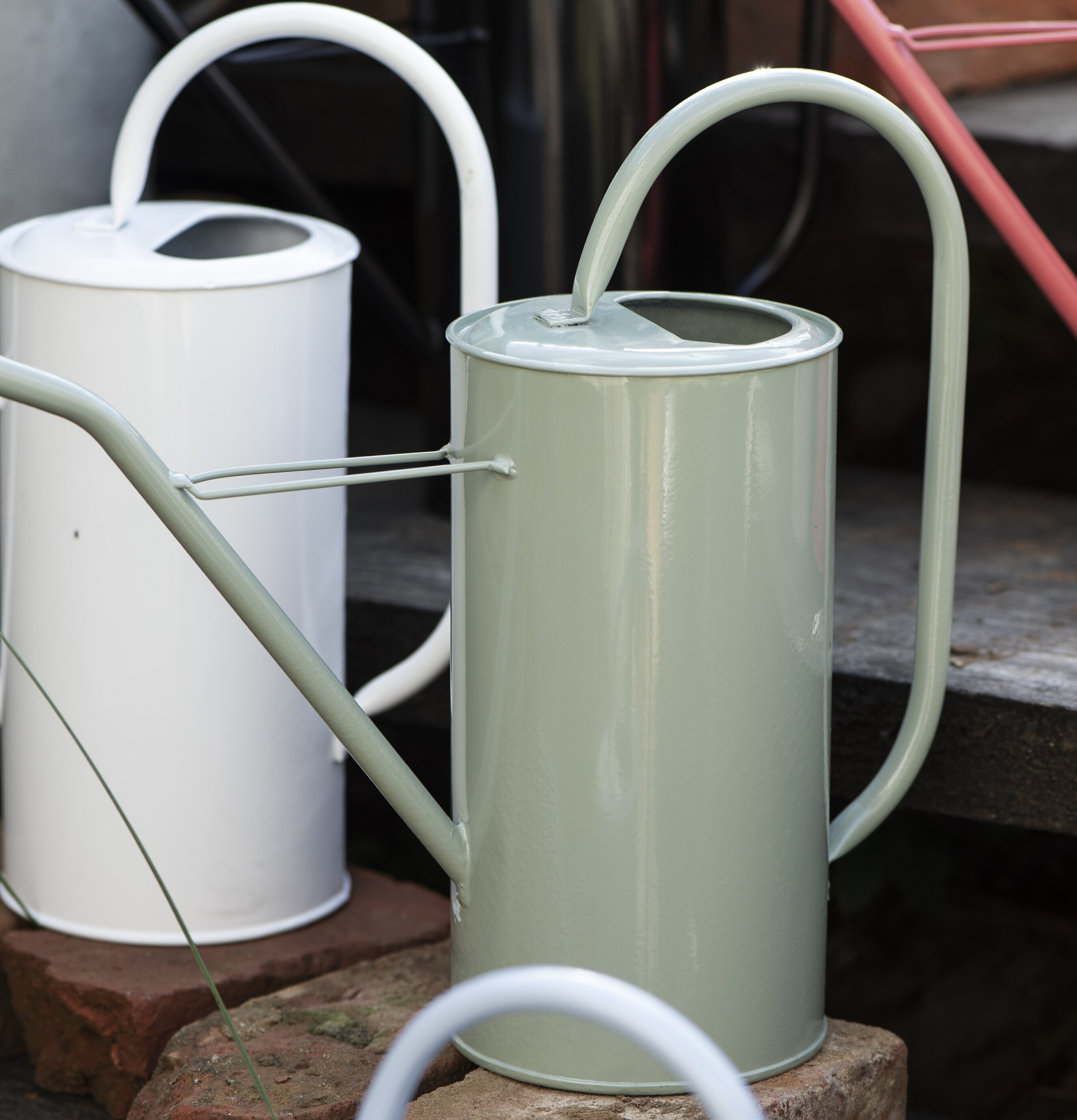 Vattenkanna Grön 2.7 Liter från IB Laursen i trädgårdsmiljö