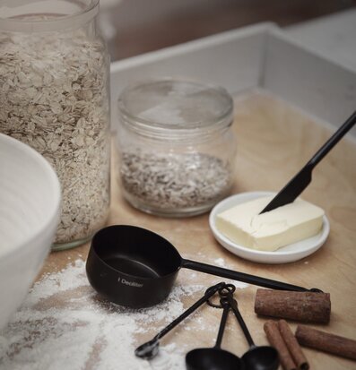 Smörkniv Metall Beige från Ernst i en hemtrevlig köksmiljö